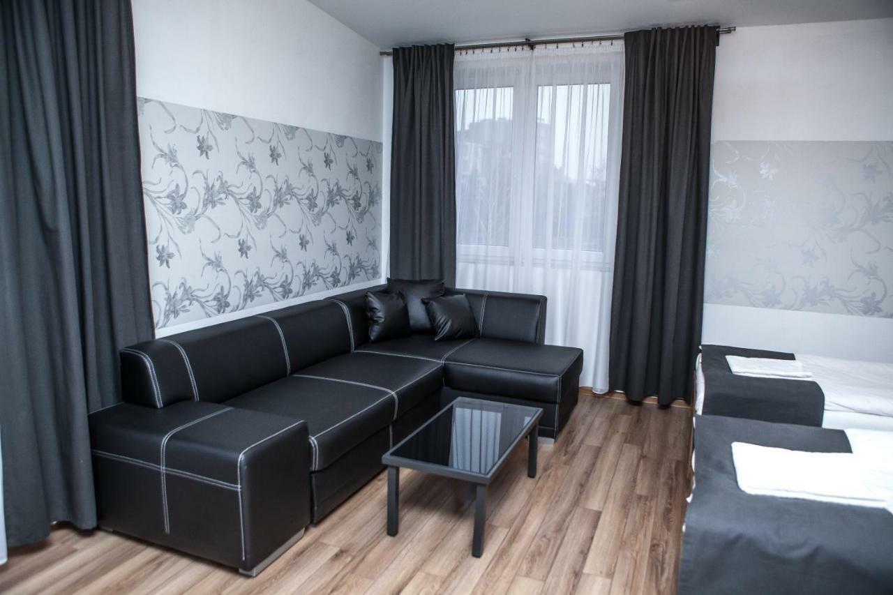 Hotel Bukowiec Legionowo Luaran gambar