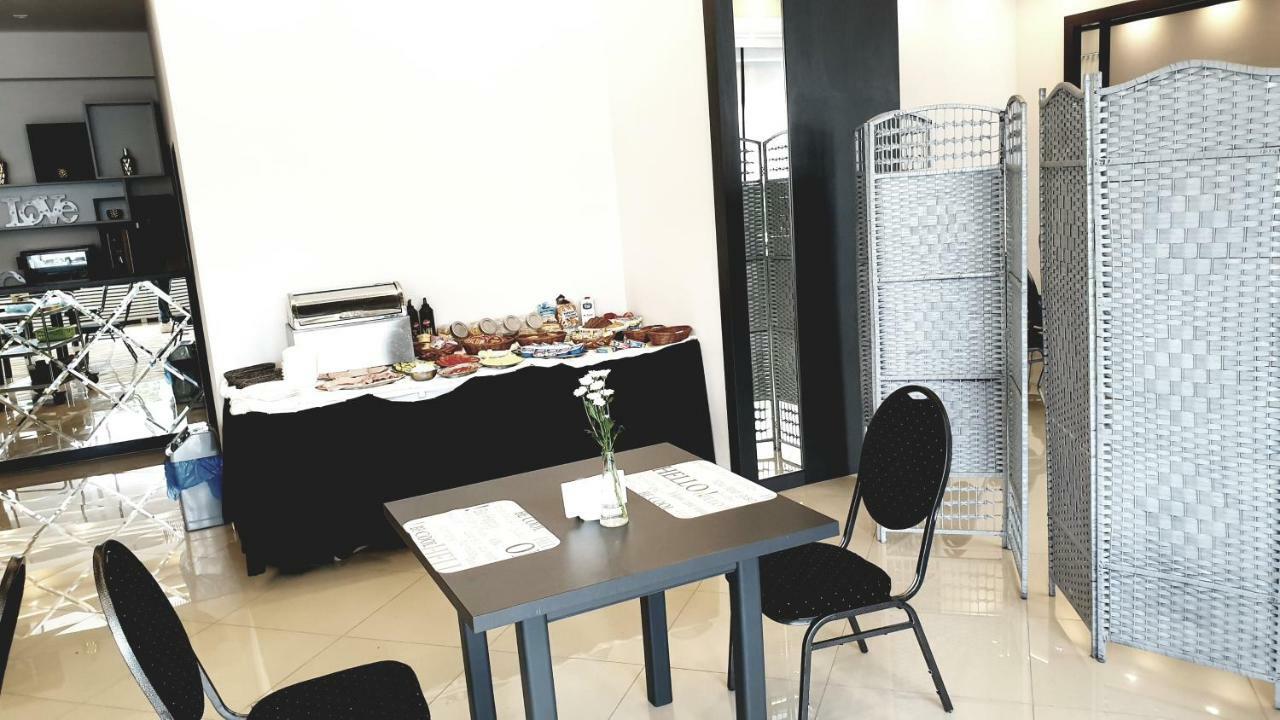 Hotel Bukowiec Legionowo Luaran gambar